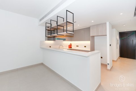 Villa in Dubai 4 bedrooms, 227.4 sq.m. № 78111 - photo 3