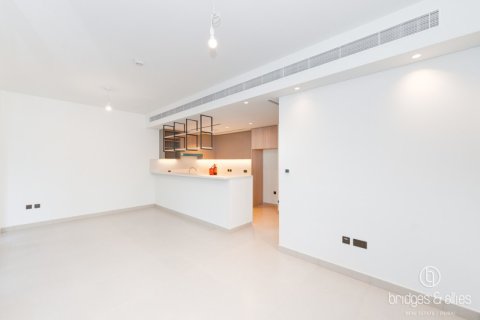 Villa in Dubai 4 bedrooms, 227.4 sq.m. № 78111 - photo 2