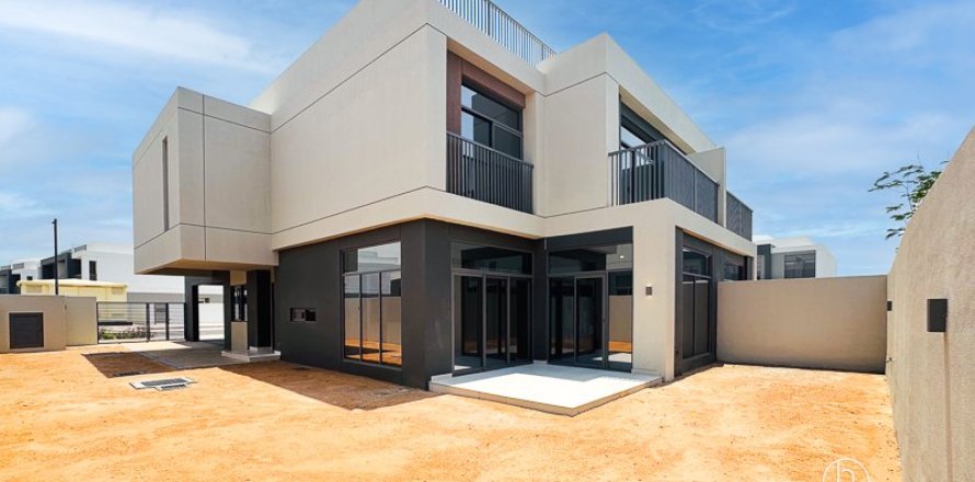 Villa in Dubai 3 bedrooms, 324.3 sq.m. № 78112