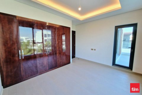 Villa en Dubai, 7 dormitorios, 388.3 m², № 77914 - foto 12