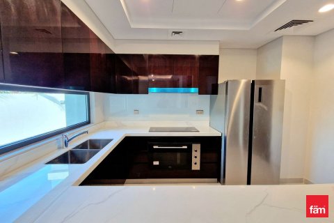 Villa en Dubai, 7 dormitorios, 388.3 m², № 77914 - foto 10