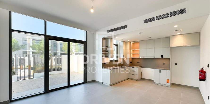 Adosado en Ruba, Arabian Ranches 3, Dubai, 3 dormitorios, 189 m², № 20870