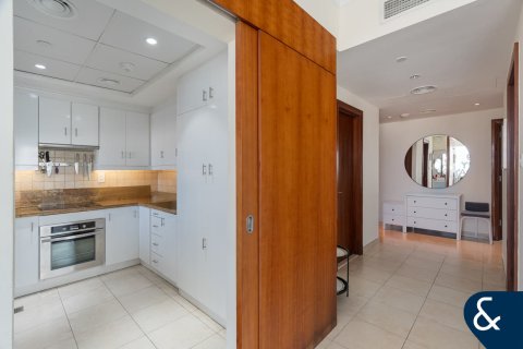 Apartamento en The Views, Dubai, 2 dormitorios, 128 m², № 79341 - foto 5