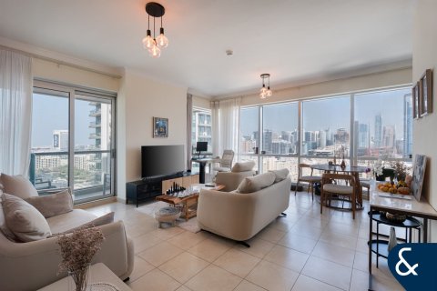 Apartamento en The Views, Dubai, 2 dormitorios, 128 m², № 79341 - foto 2