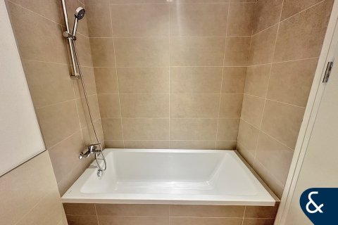 Снять в аренду квартиру в Дубай Хилс Эстейт, Дубай: 2 спальни, 100м², № 79357 - фото 9