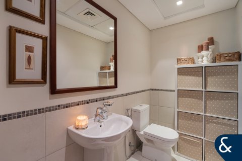 Apartamento en The Views, Dubai, 2 dormitorios, 181 m², № 79342 - foto 10
