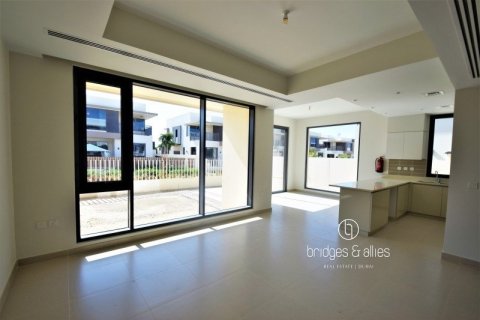 Villa in Dubai Hills Estate, Dubai 3 bedrooms, 285 sq.m. № 98072 - photo 5