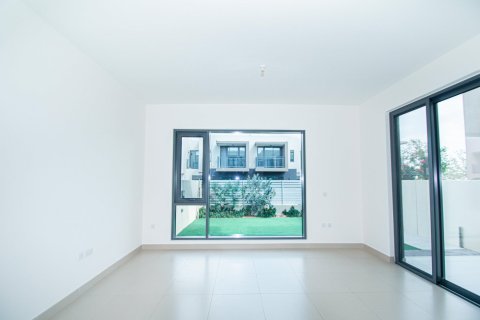Снять в аренду виллу в Дубай Хилс Эстейт, Дубай: 3 спальни, 285м², № 98072 - фото 2
