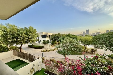 Villa in Dubai Hills Estate, Dubai 5 bedrooms, 278 sq.m. № 98062 - photo 18