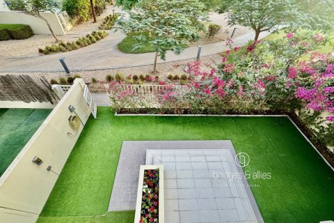 Villa en Dubai Hills Estate, Dubai, 5 dormitorios, 278 m², № 98062 - foto 9