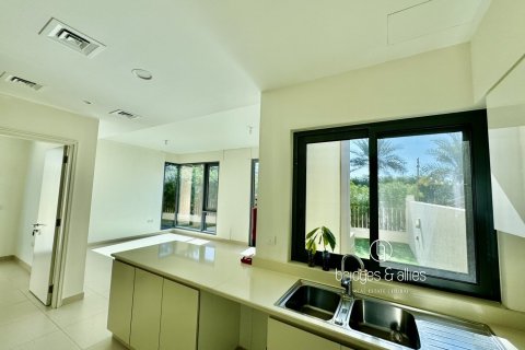 Villa en Dubai Hills Estate, Dubai, 4 dormitorios, 202 m², № 98063 - foto 13