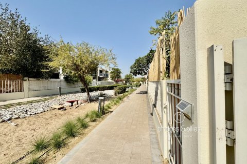 Villa en Dubai Hills Estate, Dubai, 4 dormitorios, 202 m², № 98063 - foto 18