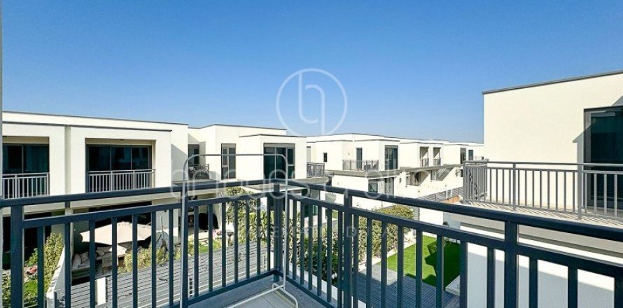 Villa in Dubai Hills Estate, Dubai 4 bedrooms, 272 sq.m. № 98074