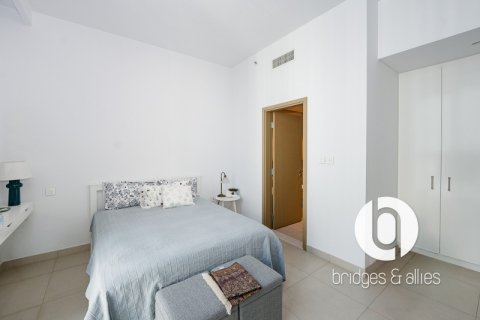 Apartment in Downtown Dubai (Downtown Burj Dubai), Dubai 2 bedrooms, 115 sq.m. № 98071 - photo 12