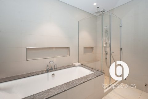 Apartment in Downtown Dubai (Downtown Burj Dubai), Dubai 2 bedrooms, 115 sq.m. № 98071 - photo 4