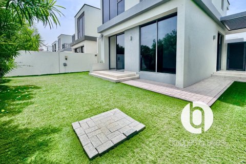 Villa in Dubai Hills Estate, Dubai 4 bedrooms, 294 sq.m. № 98073 - photo 3
