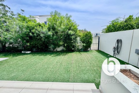 Villa in Dubai Hills Estate, Dubai 4 bedrooms, 294 sq.m. № 98073 - photo 11