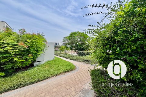Villa in Dubai Hills Estate, Dubai 4 bedrooms, 294 sq.m. № 98073 - photo 21