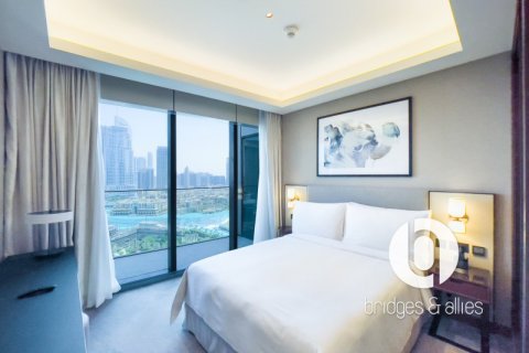 Apartment in Downtown Dubai (Downtown Burj Dubai), Dubai 3 bedrooms, 156 sq.m. № 98070 - photo 11