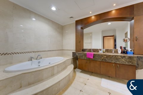 Villa en The Villa, Dubai, 6 dormitorios, 780 m², № 78842 - foto 16