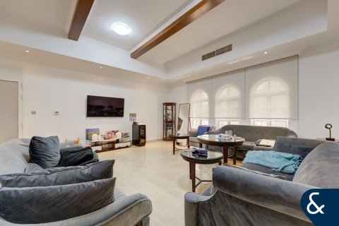 Villa en The Villa, Dubai, 6 dormitorios, 780 m², № 78842 - foto 12