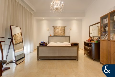 Villa en The Villa, Dubai, 6 dormitorios, 780 m², № 78842 - foto 8