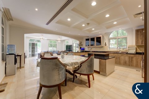 Villa en The Villa, Dubai, 6 dormitorios, 780 m², № 78842 - foto 6
