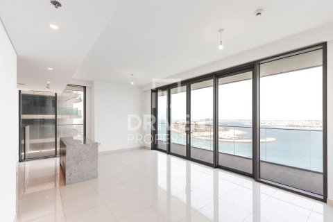 Appartement à EMAAR Beachfront, Dubai Harbour, Dubai, 2 chambres, 137 m², № 20344 - photo 1