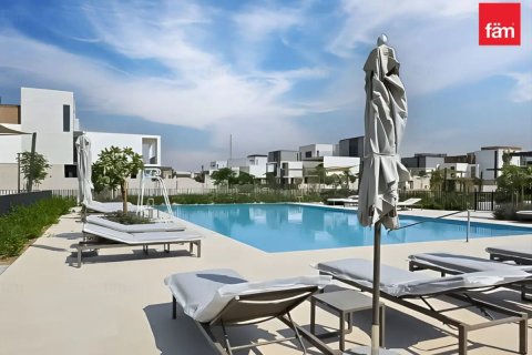 Villa en Dubai, 5 dormitorios, 455.4 m², № 77827 - foto 12