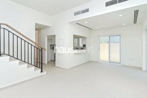 Adosado en Villanova, Dubai Land, Dubai, 4 dormitorios, 206 m², № 44065 - foto 2