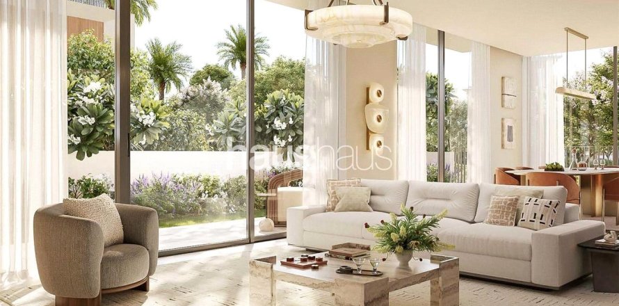 Villa in Dubai Investment Park, Dubai 4 bedrooms, 355 sq.m. № 44078