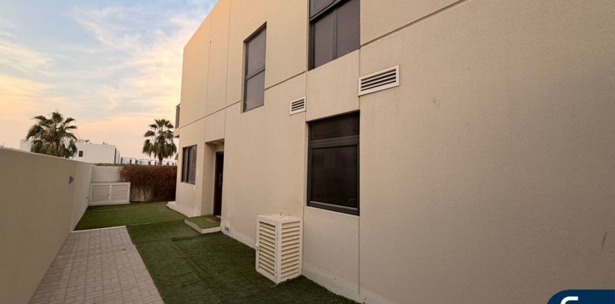 Вилла в DAMAC Hills (Akoya by DAMAC), Дубай, 3 спальни, 186м², № 79155