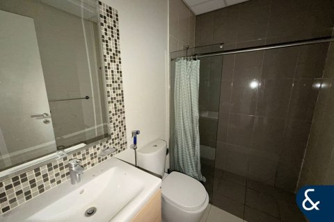 Снять в аренду виллу в DAMAC Hills (Akoya by DAMAC), Дубай: 3 спальни, 186м², № 79155 - фото 10