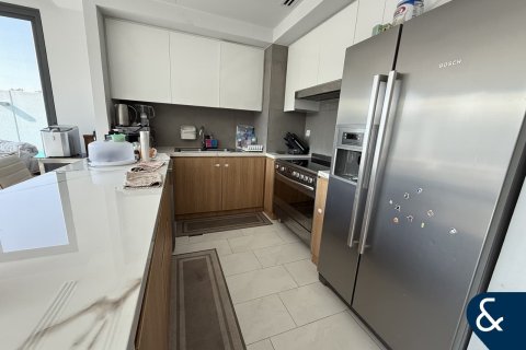 Снять в аренду виллу в Villanova, Dubai Land, Дубай: 4 спальни, 216м², № 79167 - фото 5