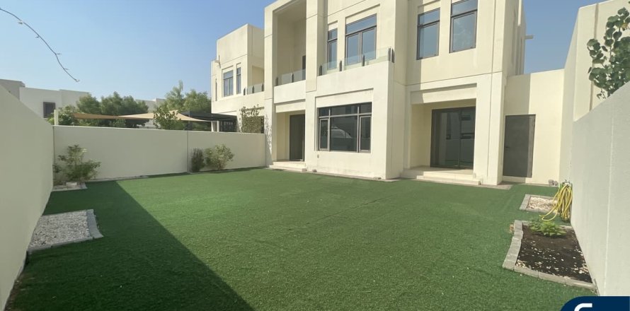 Вилла в Mira Oasis, Рим, Дубай, 3 спальни, 197м², № 79157