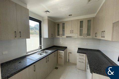 Снять в аренду виллу в Mira Oasis, Рим, Дубай: 3 спальни, 197м², № 79157 - фото 4