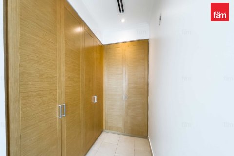 فيلا في دبي 4 غرف نوم, 514.2 م² رقم 53322 - صورة 17