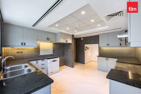 فيلا في دبي 4 غرف نوم, 514.2 م² رقم 53322 - صورة 18