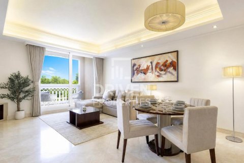 Apartamento en The Crescent, Palm Jumeirah, Dubai, 2 dormitorios, 163.23 m², № 126485