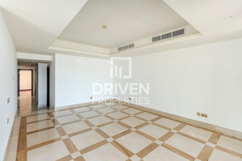 Villa en Palm Jumeirah, Dubai, 4 dormitorios, 1079 m², № 86869 - foto 12