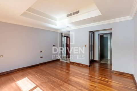 Villa en Palm Jumeirah, Dubai, 4 dormitorios, 1079 m², № 86869 - foto 18