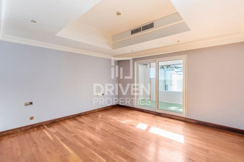 Villa en Palm Jumeirah, Dubai, 4 dormitorios, 1079 m², № 86869 - foto 17