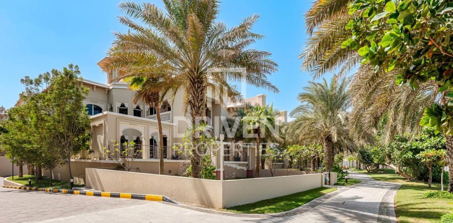 Villa en Palm Jumeirah, Dubai, 4 dormitorios, 1079 m², № 86869