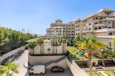 Villa en Palm Jumeirah, Dubai, 4 dormitorios, 1079 m², № 86869 - foto 27