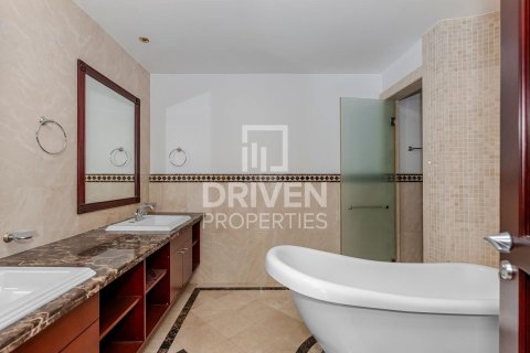 Villa en Palm Jumeirah, Dubai, 4 dormitorios, 1079 m², № 86869 - foto 22