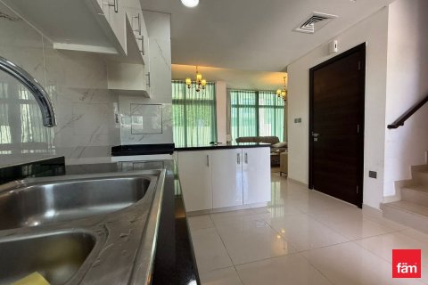 Снять в аренду таунхаус в Дубае: 3 спальни, 112.2м², № 93659 - фото 24