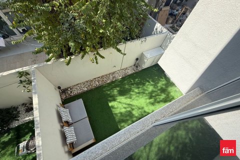 Снять в аренду таунхаус в Дубае: 3 спальни, 112.2м², № 93659 - фото 12