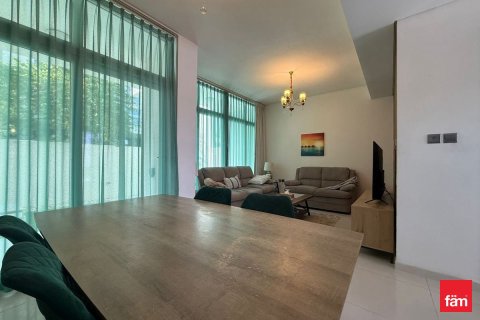 Снять в аренду таунхаус в Дубае: 3 спальни, 112.2м², № 93659 - фото 5