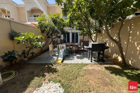 Townhouse in Dubai 2 bedrooms, 180 sq.m. № 93657