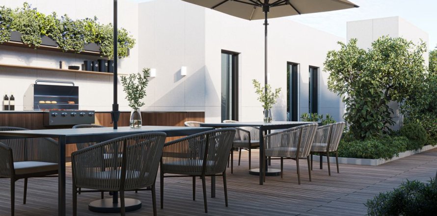 Apartment in Dubai Sports City, Dubai studio, 69 sq.m. № 110608